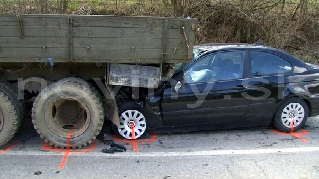 Zamagurie_smrteľná nehoda_auto_nákladiak_BMW